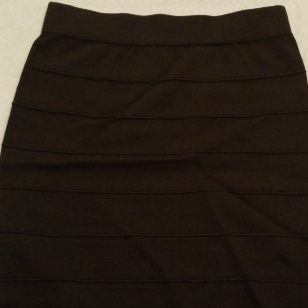 Forever 21 black skirt